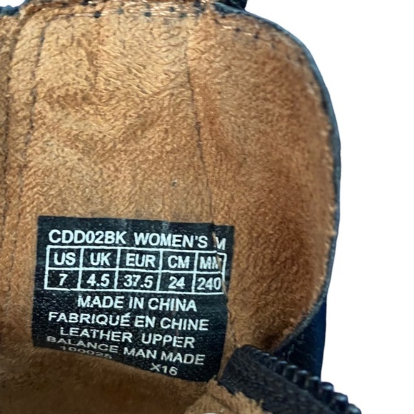 ROCKPORT Cobb Hill Jordan Sandal - Picture 10 of 10